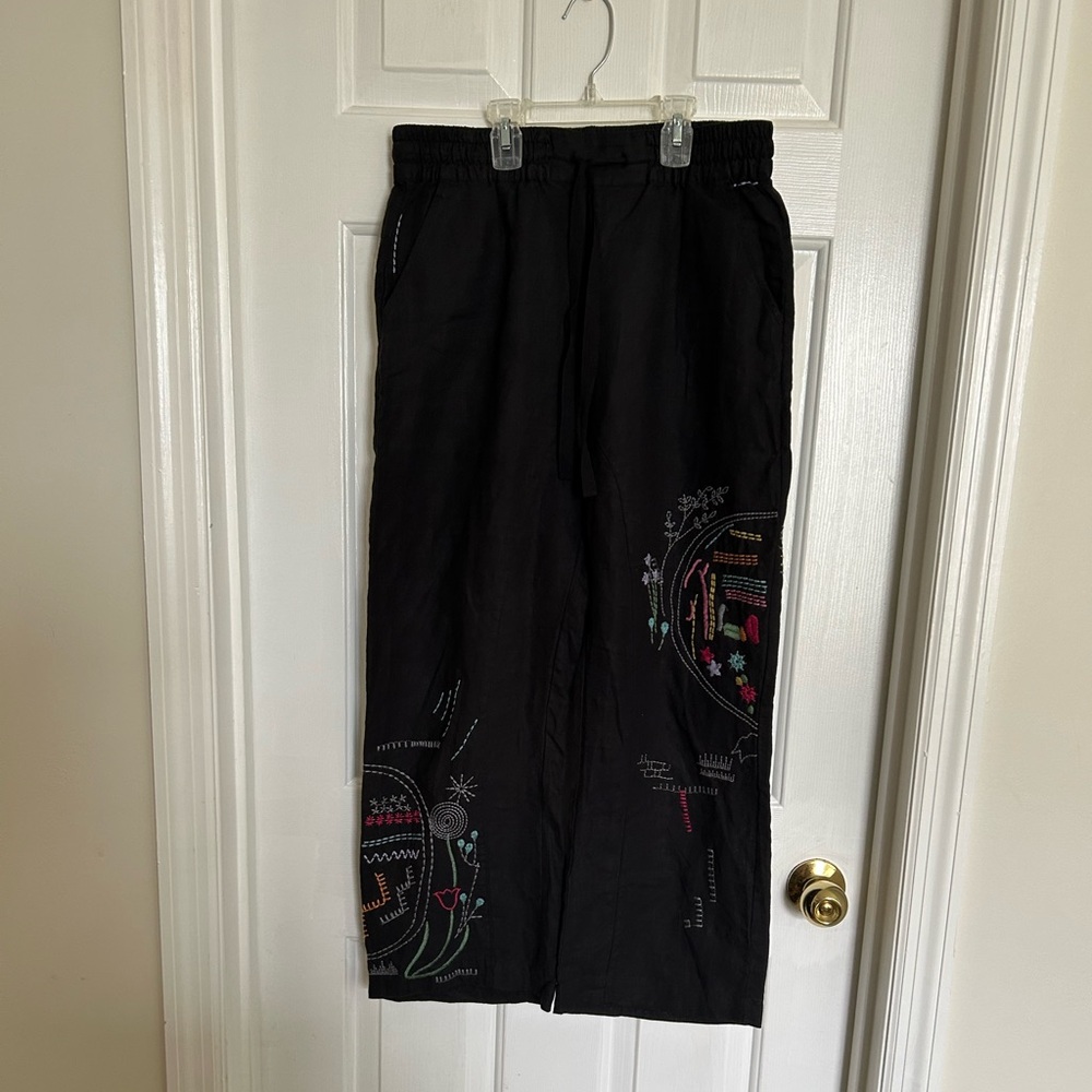 Johnny Was Pete & Greta Embroidered Wide Leg Linen Cropped Pant - Picture 3 of 15